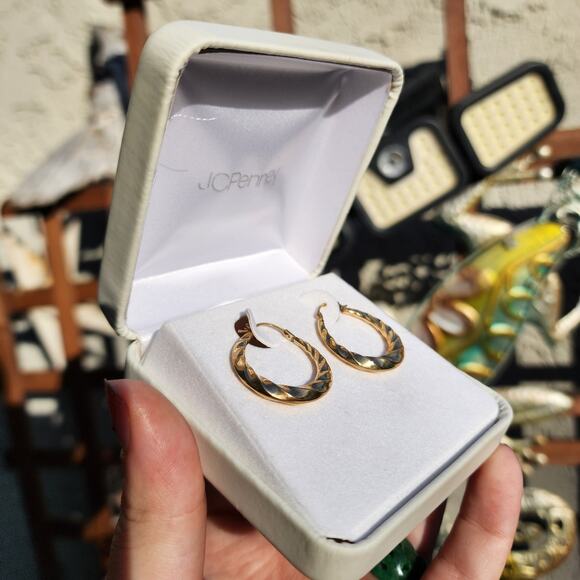 10k Yellow Gold Hoop Earrings Huggie Twisted Rope Puffy Minimalist Quiet Luxury - Picture 6 of 11